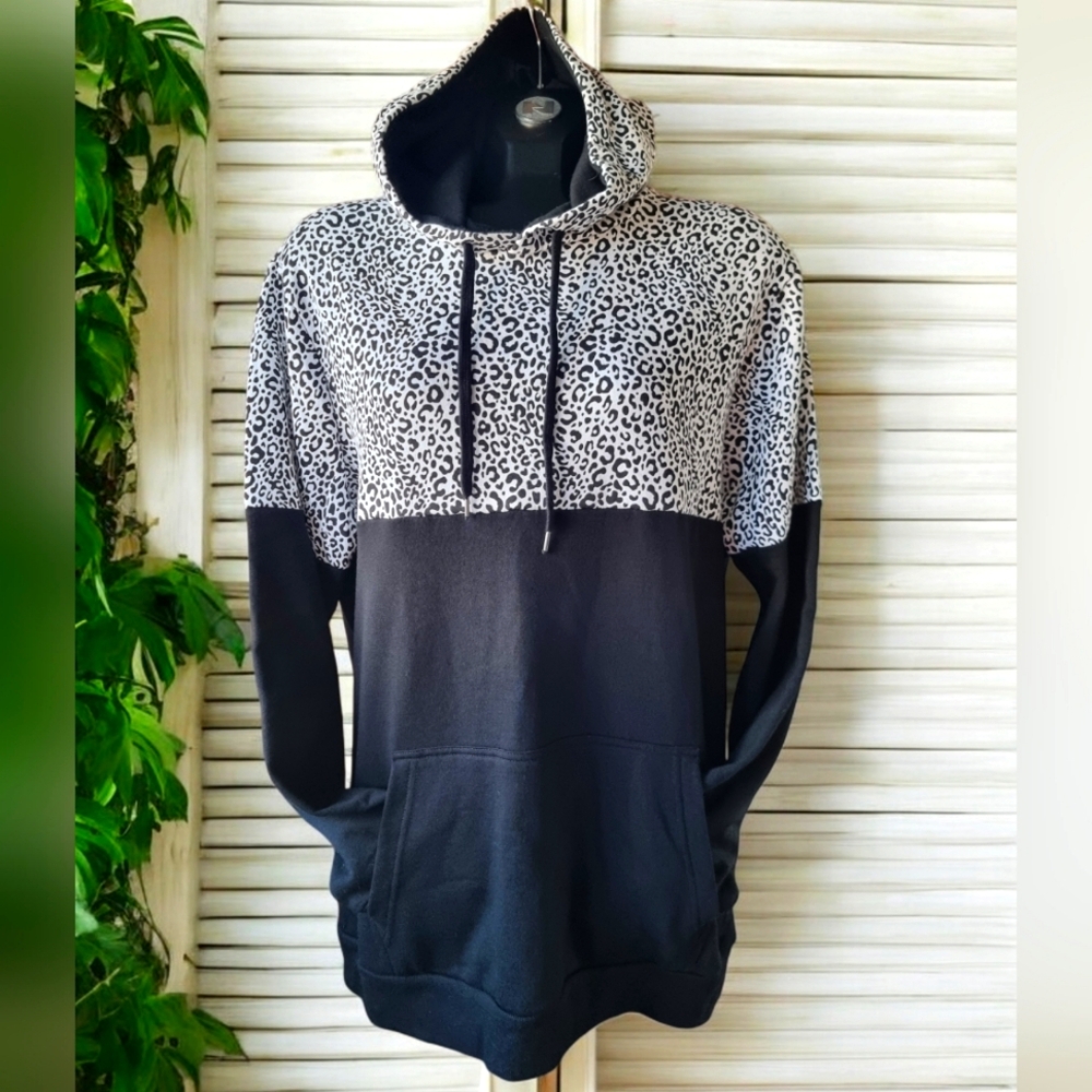 🆕️ 21 Men Zebra Print Kangaroo Pouch Black & White Unisex Hoodie